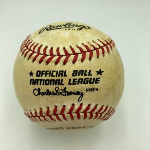 Njujorški tim iz 1980. godine potpisao je bejzbol nacionalne lige sa Gary Carterom - autogramiranim bejzbolama